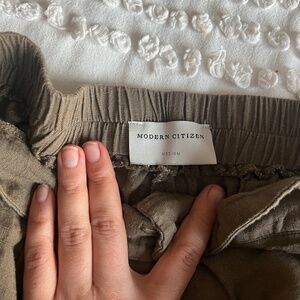 Modern Citizen Kim High-Waisted Trousers Medium Green Linen Pants